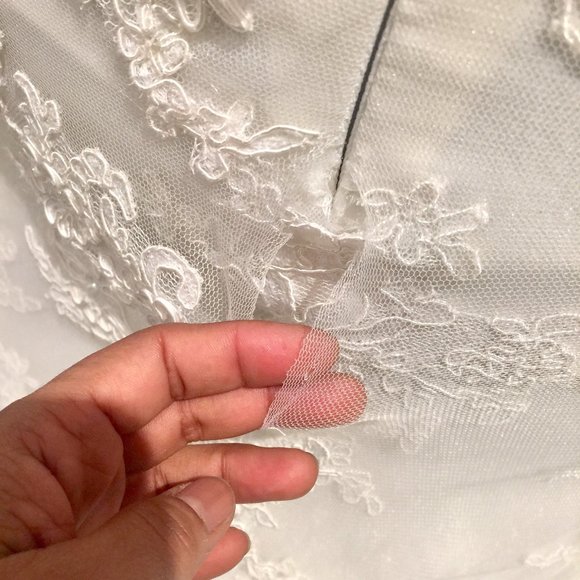 PLUS SIZE SAN PATRICK WEEEDING GOWN! - Picture 6 of 7